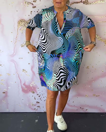 Ria - Vestido colorido con escote en V