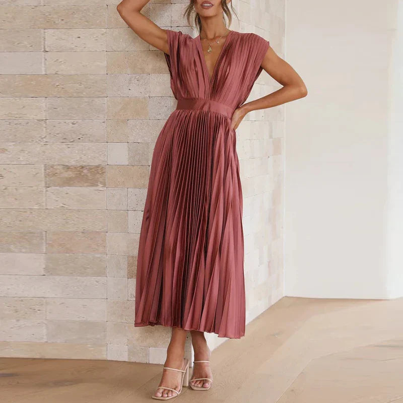 Noor - Vestido largo plisado con cinturón
